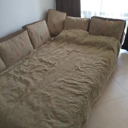 Oasis 1 Bed Lozenets